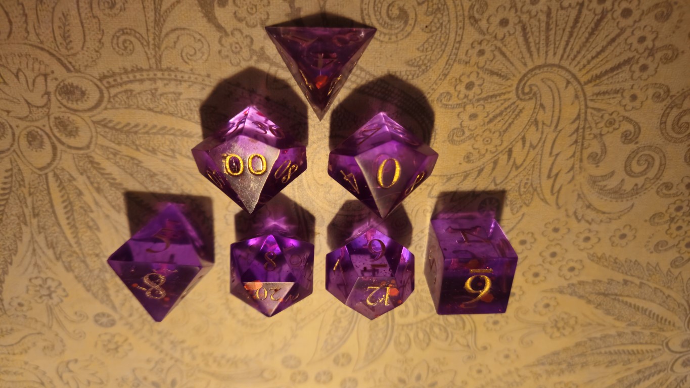 paarse dungeons and dragons dobbelstenen